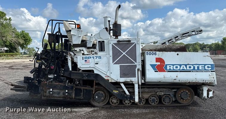 image for item DR2824 2013 Roadtec RP-175 paver