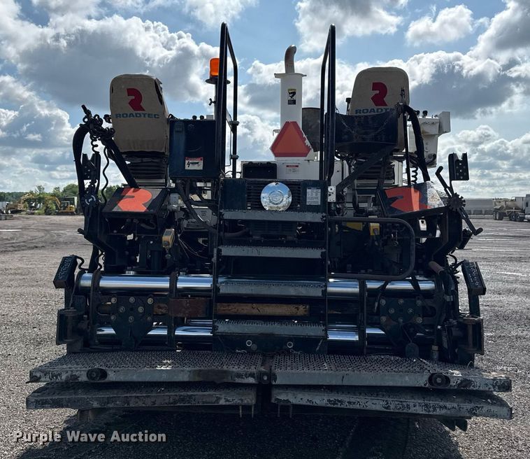 image for item DR2824 2013 Roadtec RP-175 paver