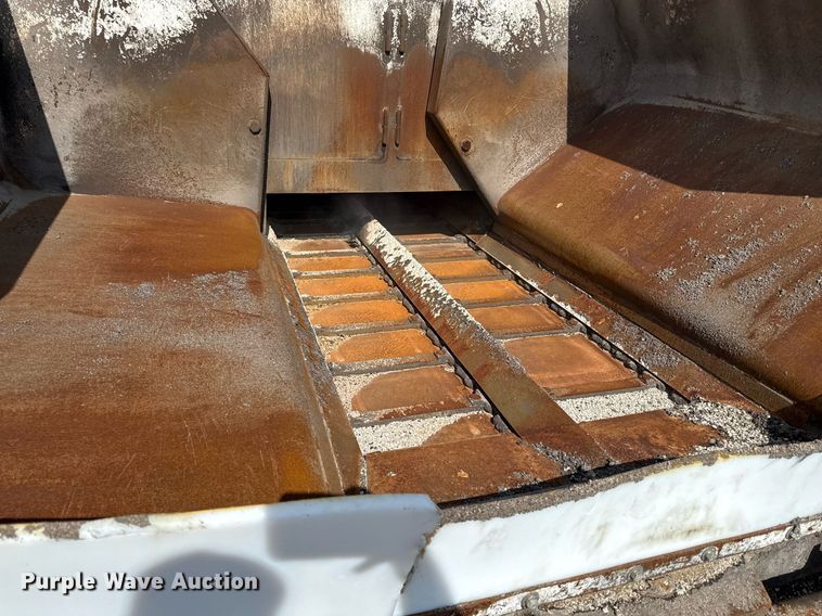 image for item DR2824 2013 Roadtec RP-175 paver