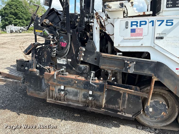 image for item DR2824 2013 Roadtec RP-175 paver