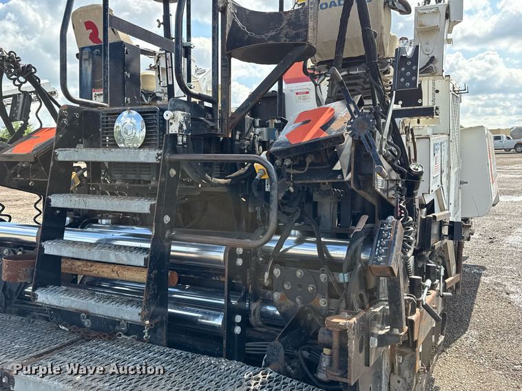 image for item DR2824 2013 Roadtec RP-175 paver