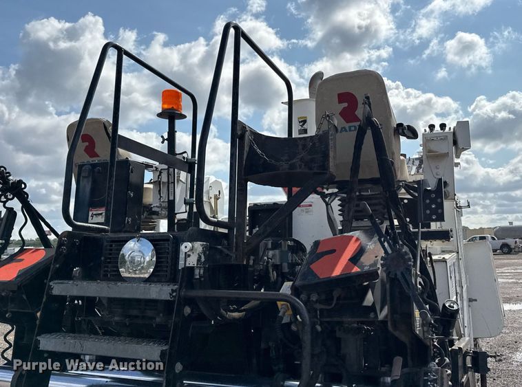 image for item DR2824 2013 Roadtec RP-175 paver