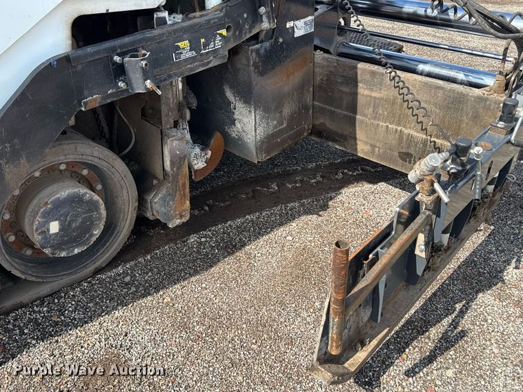 image for item DR2824 2013 Roadtec RP-175 paver