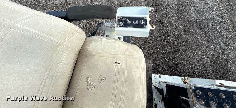 image for item DR2824 2013 Roadtec RP-175 paver