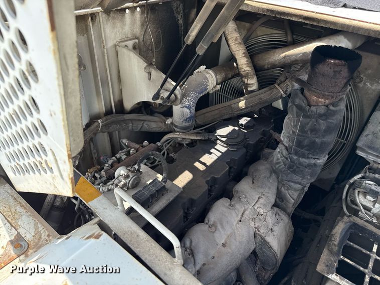 image for item DR2824 2013 Roadtec RP-175 paver