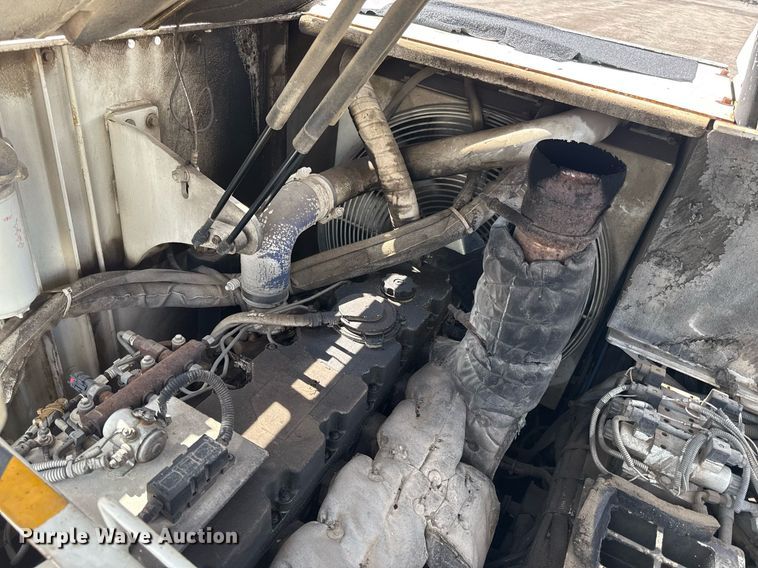 image for item DR2824 2013 Roadtec RP-175 paver