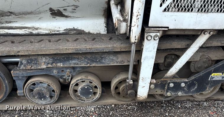 image for item DR2824 2013 Roadtec RP-175 paver