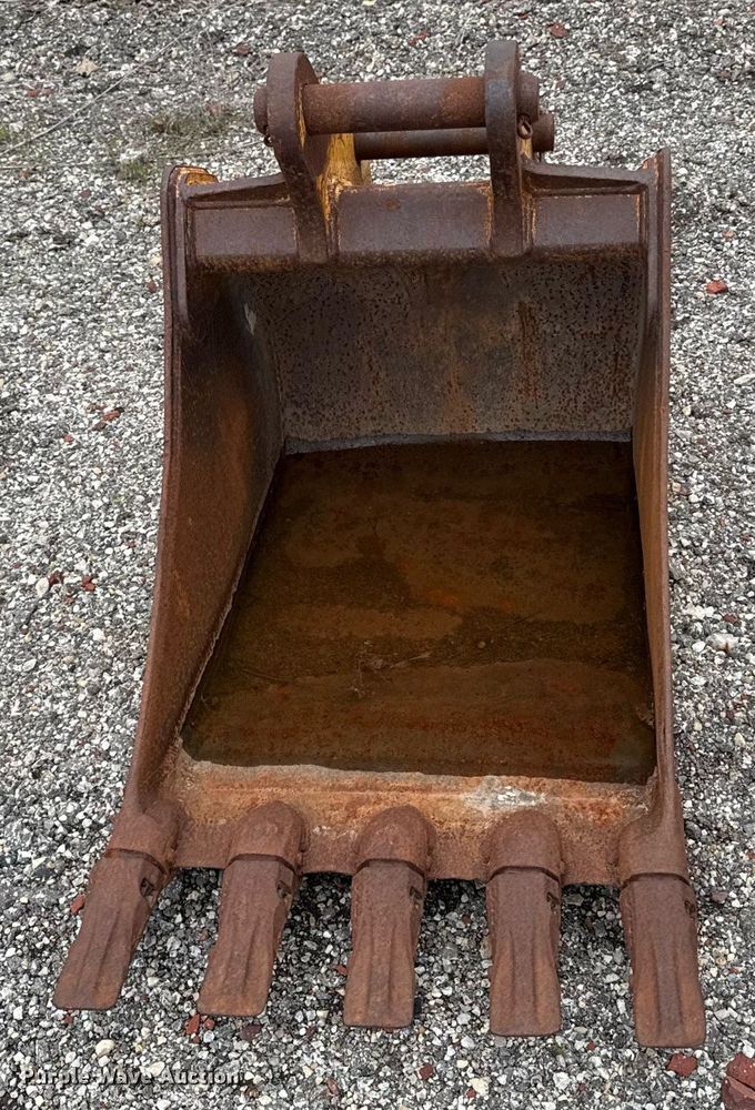 image for item DR2825 (3) Case buckets