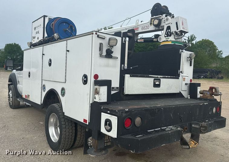 image for item DS3693 2015 Ford F550 utility / service truck