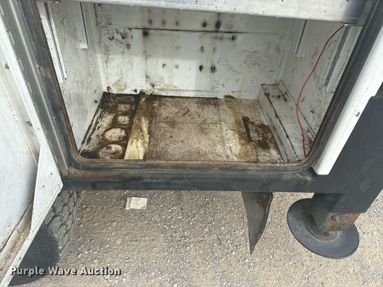 image for item DS3693 2015 Ford F550 utility / service truck