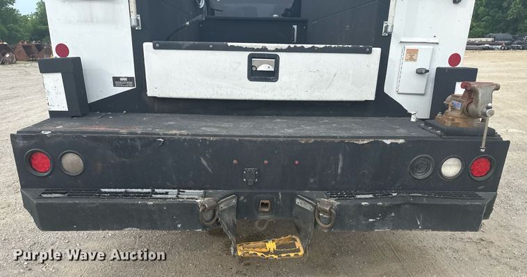 image for item DS3693 2015 Ford F550 utility / service truck