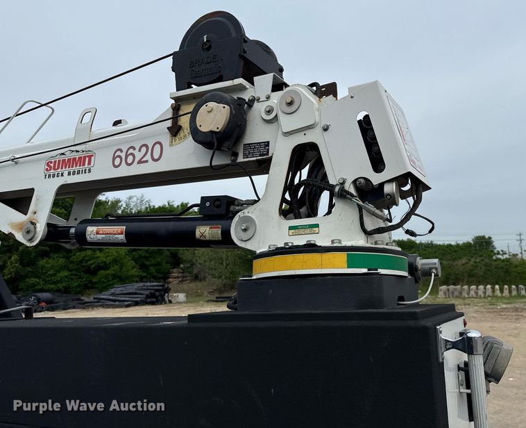 image for item DS3693 2015 Ford F550 utility / service truck