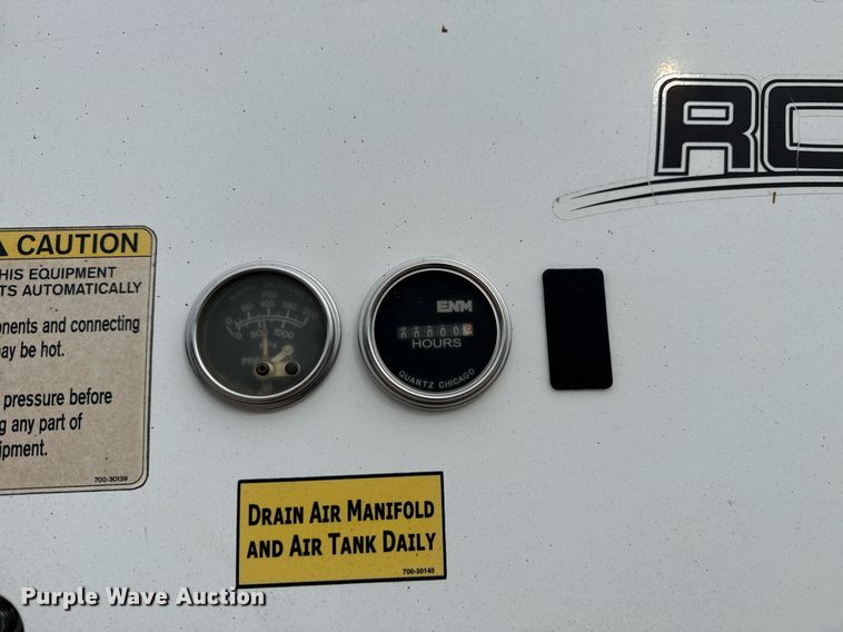 image for item DS3693 2015 Ford F550 utility / service truck