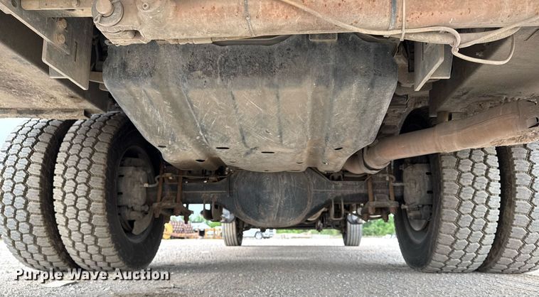 image for item DS3693 2015 Ford F550 utility / service truck