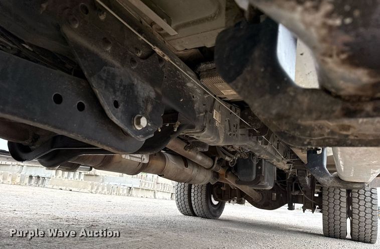 image for item DS3693 2015 Ford F550 utility / service truck