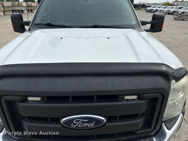 image for item DS3693 2015 Ford F550 utility / service truck