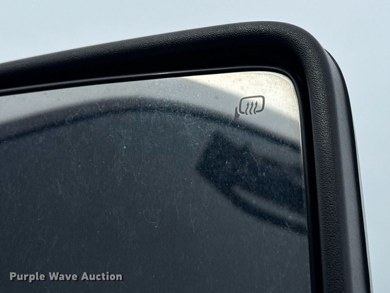 image for item DS3693 2015 Ford F550 utility / service truck