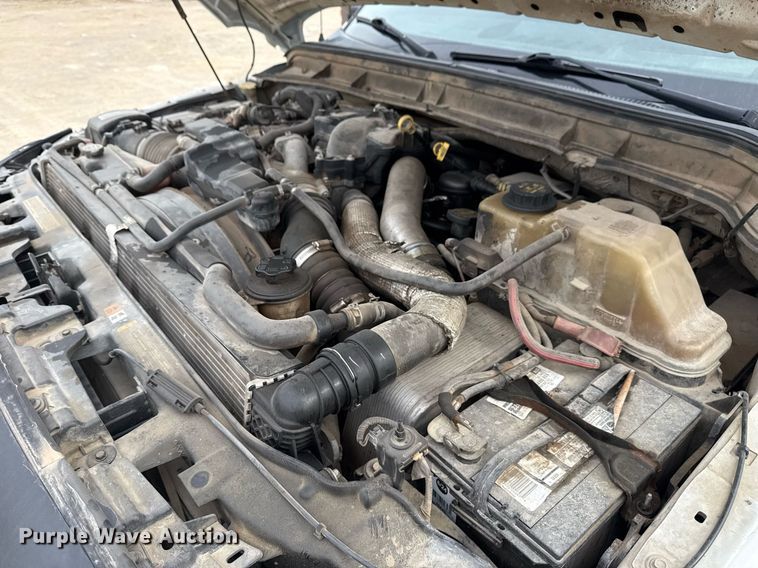 image for item DS3693 2015 Ford F550 utility / service truck