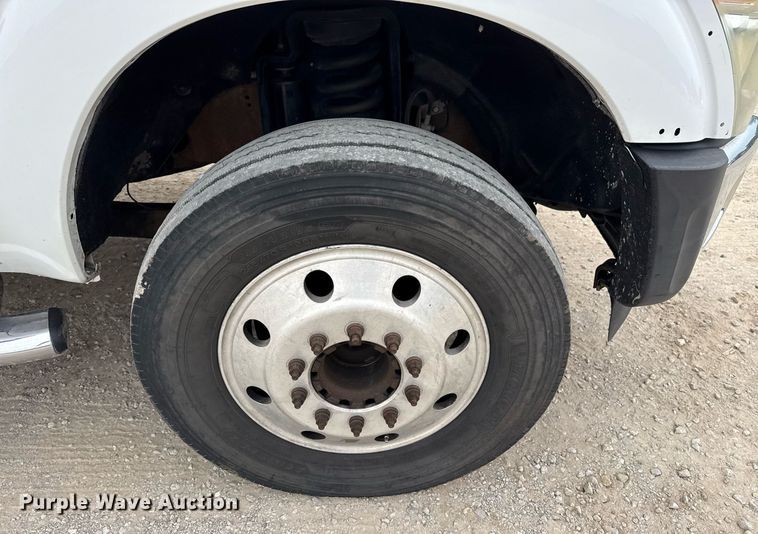 image for item DS3693 2015 Ford F550 utility / service truck