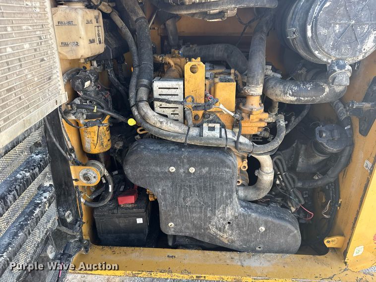 image for item DS3747 2020 Caterpillar 289D3 tracked skid steer loader