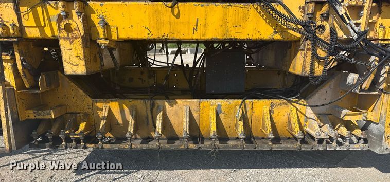 image for item DS3748 2002 Gomaco Commander III paver