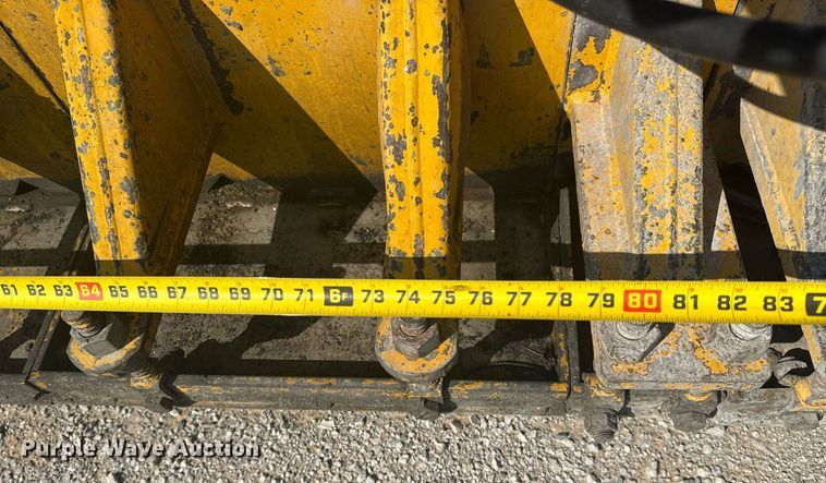 image for item DS3748 2002 Gomaco Commander III paver