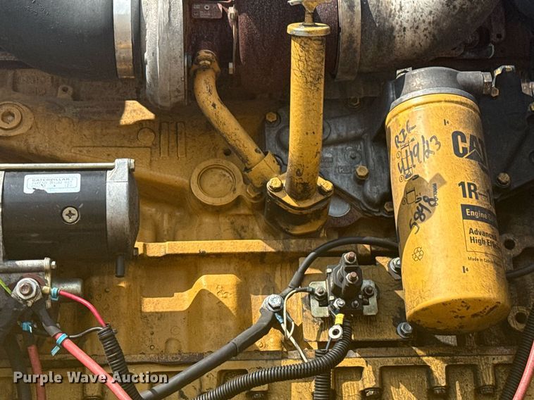 image for item DS3748 2002 Gomaco Commander III paver