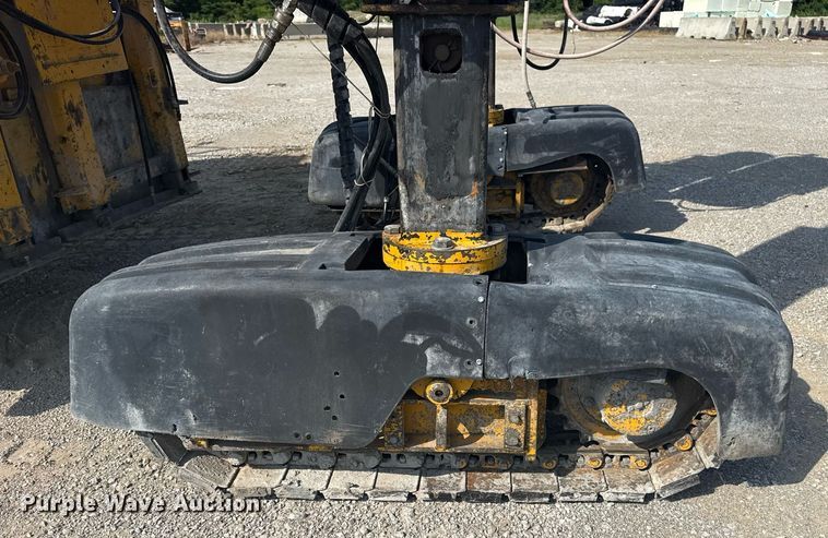 image for item DS3748 2002 Gomaco Commander III paver