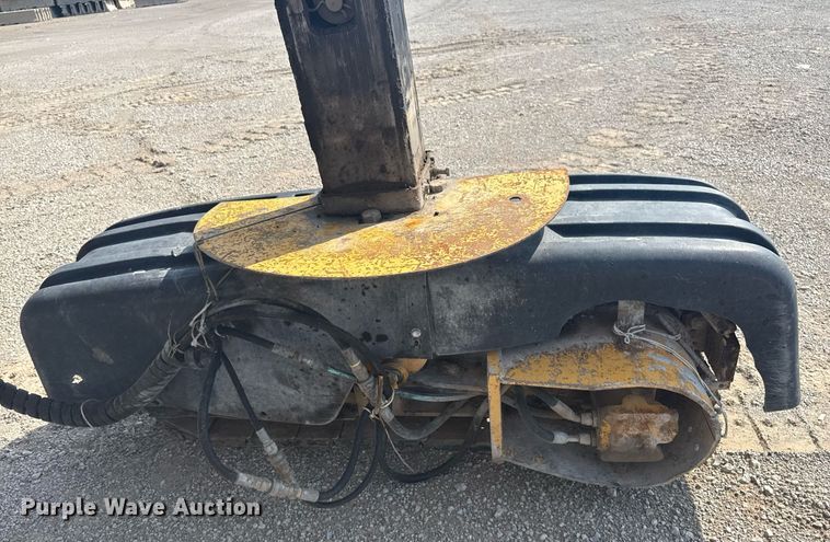 image for item DS3748 2002 Gomaco Commander III paver