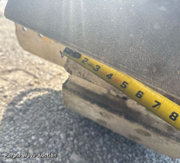 image for item DS3748 2002 Gomaco Commander III paver