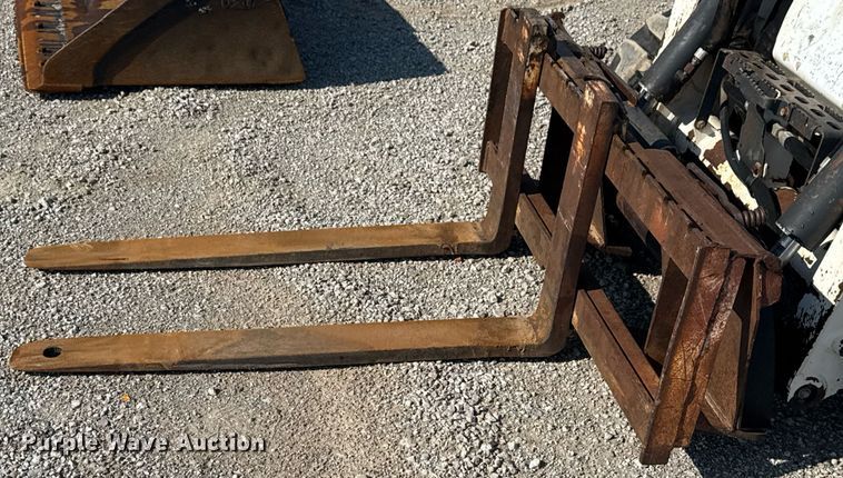 image for item DS3749 2014 Bobcat T590 tracked skid steer loader