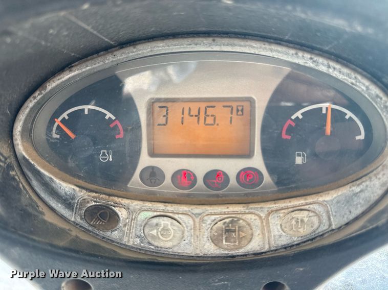 image for item DS3749 2014 Bobcat T590 tracked skid steer loader