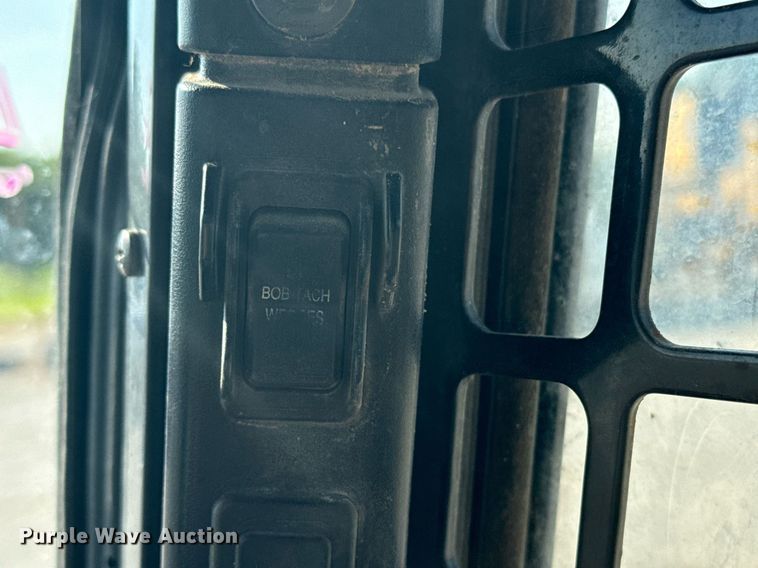 image for item DS3749 2014 Bobcat T590 tracked skid steer loader