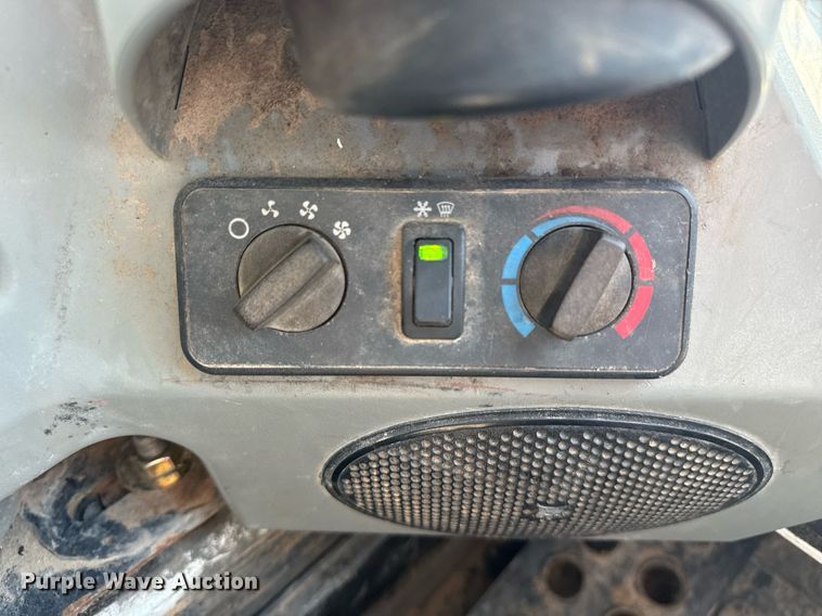 image for item DS3749 2014 Bobcat T590 tracked skid steer loader