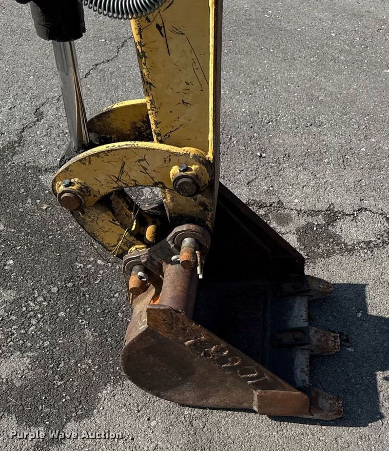 image for item DS4336 2001 Caterpillar 301.5 mini excavator