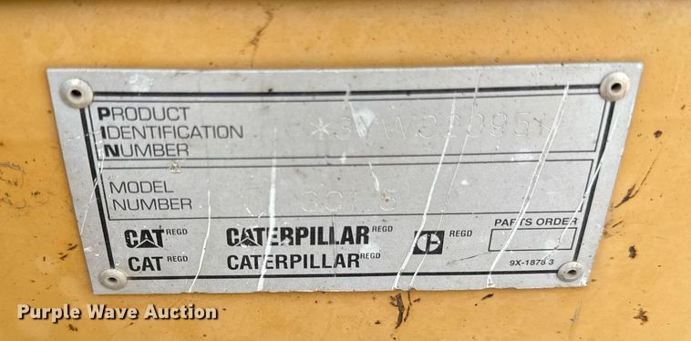 image for item DS4336 2001 Caterpillar 301.5 mini excavator