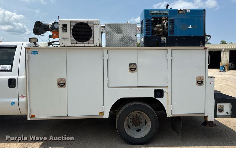 image for item DS4348 2008 Ford F550 Super Duty utility / service truck