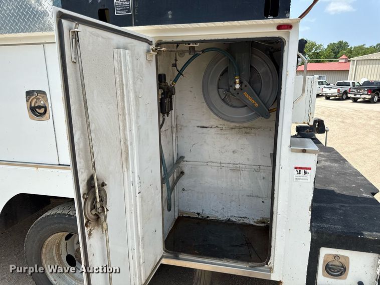 image for item DS4348 2008 Ford F550 Super Duty utility / service truck