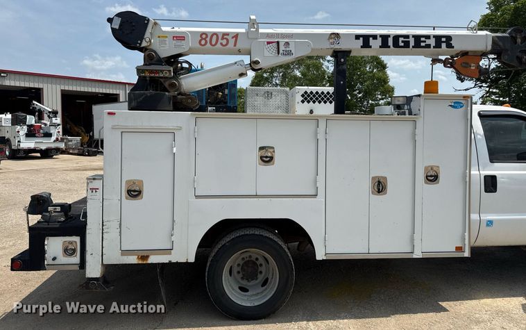 image for item DS4348 2008 Ford F550 Super Duty utility / service truck