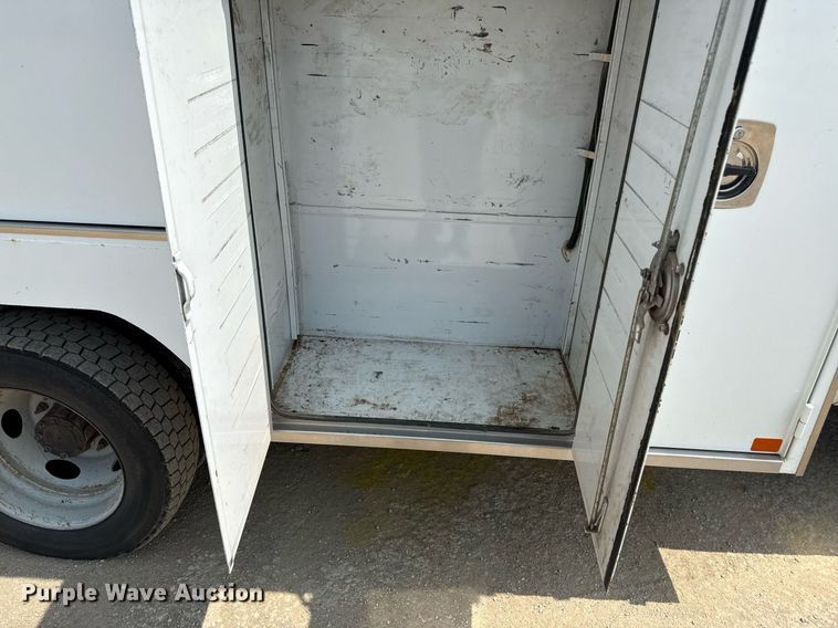 image for item DS4348 2008 Ford F550 Super Duty utility / service truck