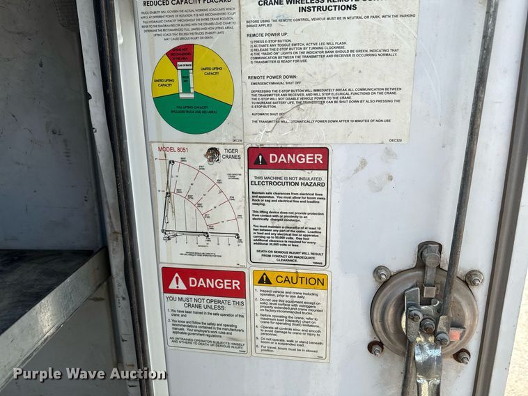 image for item DS4348 2008 Ford F550 Super Duty utility / service truck