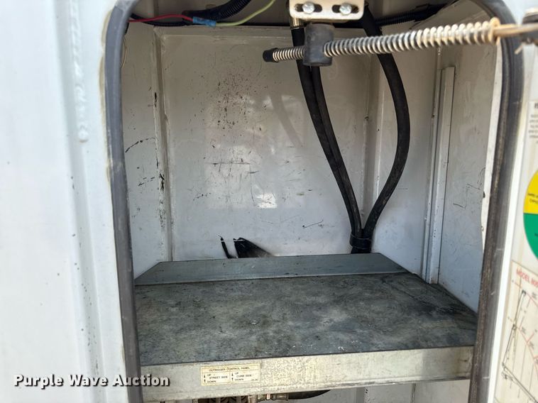 image for item DS4348 2008 Ford F550 Super Duty utility / service truck