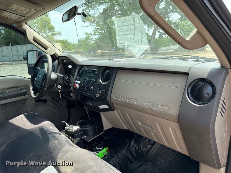 image for item DS4348 2008 Ford F550 Super Duty utility / service truck