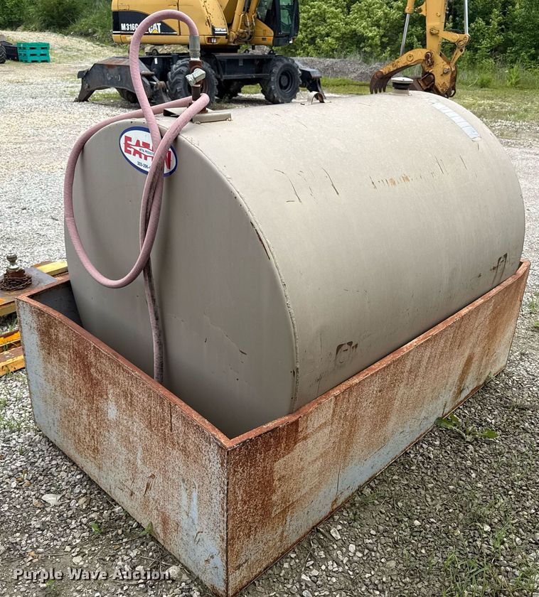 image for item DS4354 Fuel tank