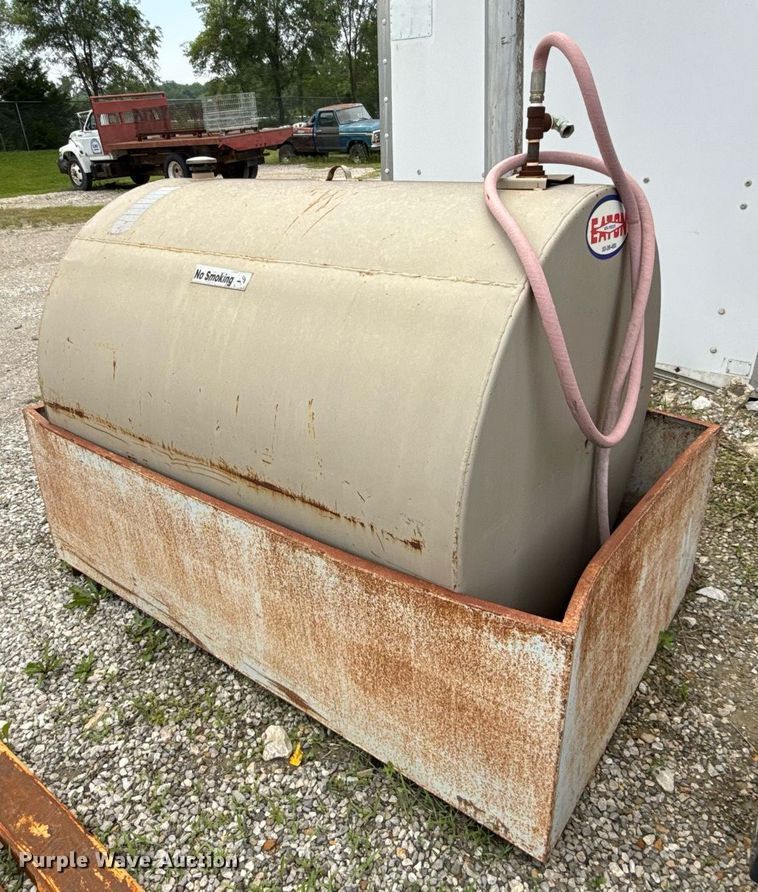 image for item DS4354 Fuel tank