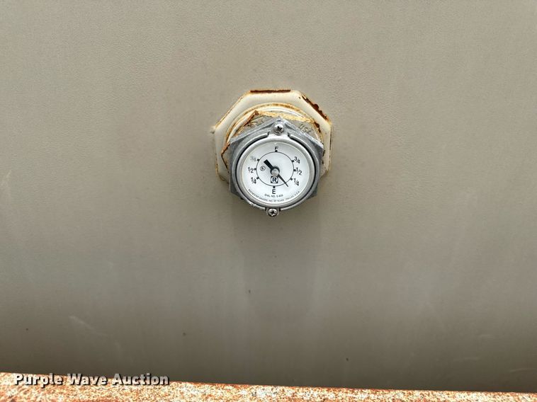 image for item DS4354 Fuel tank