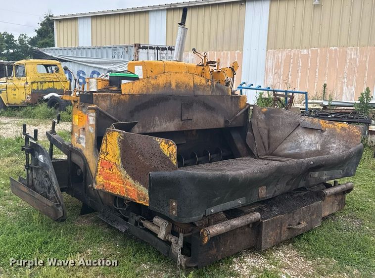 image for item DS4355 Leeboy LS1000T paver