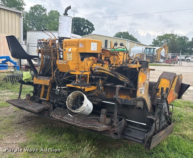 image for item DS4355 Leeboy LS1000T paver