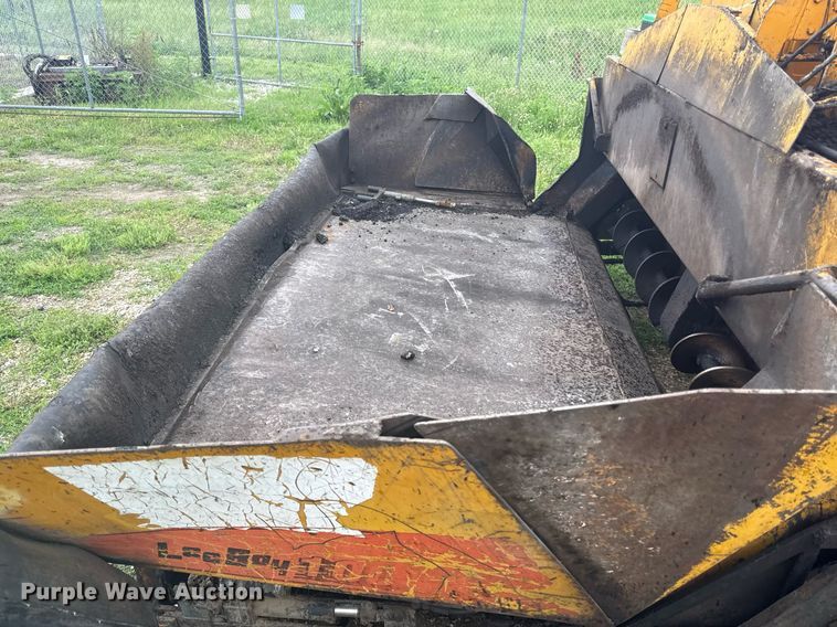 image for item DS4355 Leeboy LS1000T paver