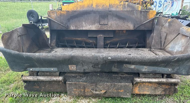 image for item DS4355 Leeboy LS1000T paver